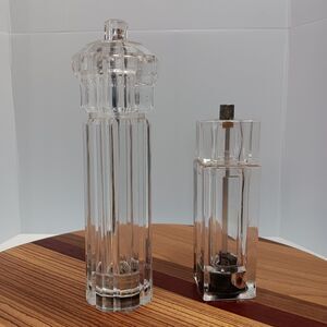 Vtg Olde Thompson Faceted Acrylic Lucite Salt Pepper Mill Grinder Set USA